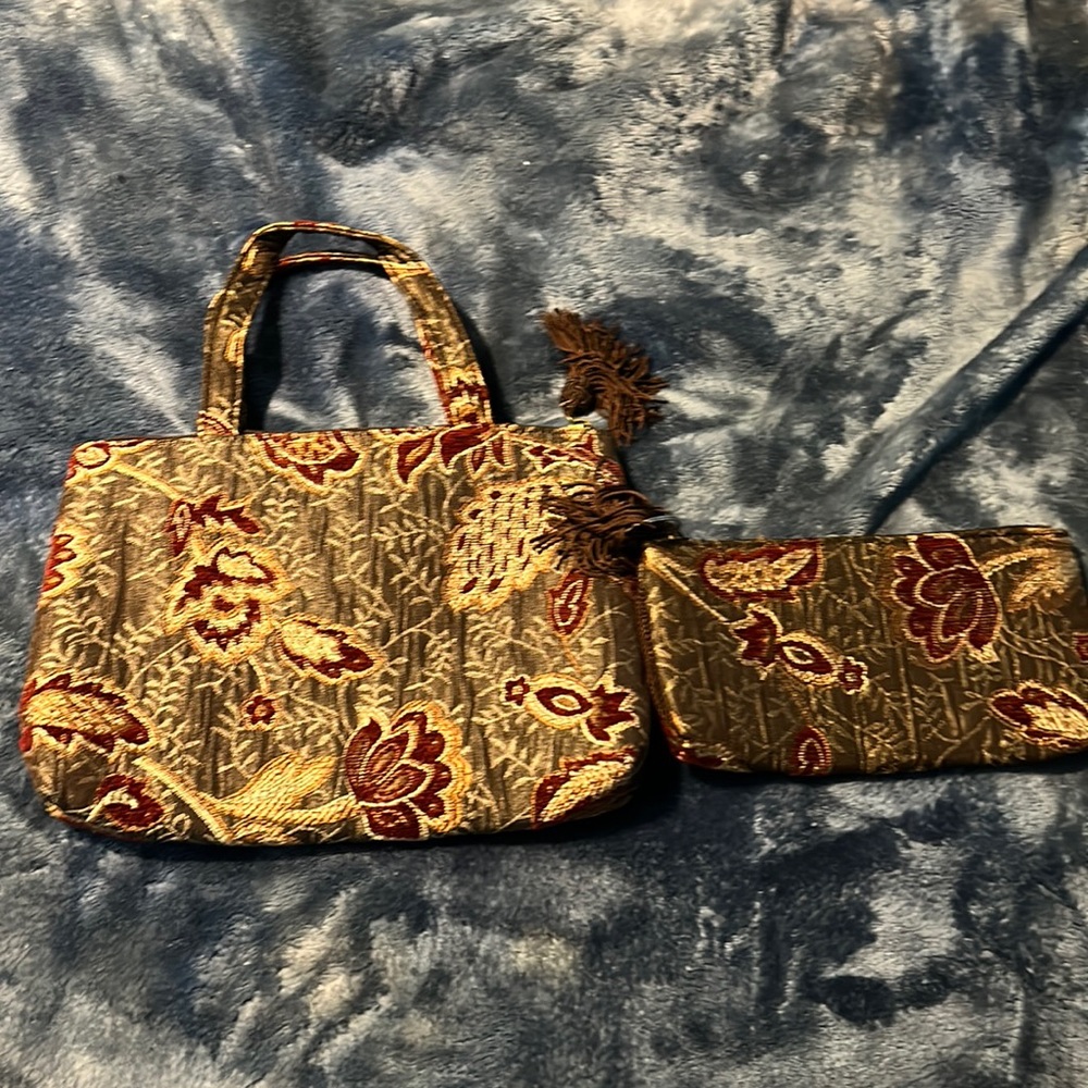 Two bags are like new
